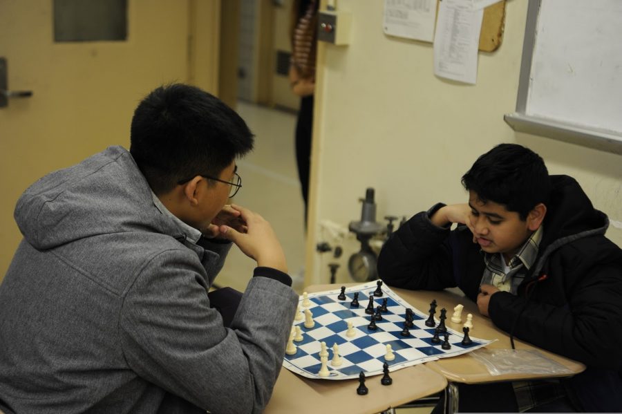 Members of the Bronx Science Chess Club play chess in 2019, before the Coronavirus pandemic stopped in-person activities. This year, the club continues to stay active. “Chess Club adapted well to the virtual world,” said Asif Anzum ’21, Vice President of the Bronx Science Chess Club. “We have been playing chess with each other online, and we plan on teaching chess strategies, watching chess videos, streams, and movies together.”
