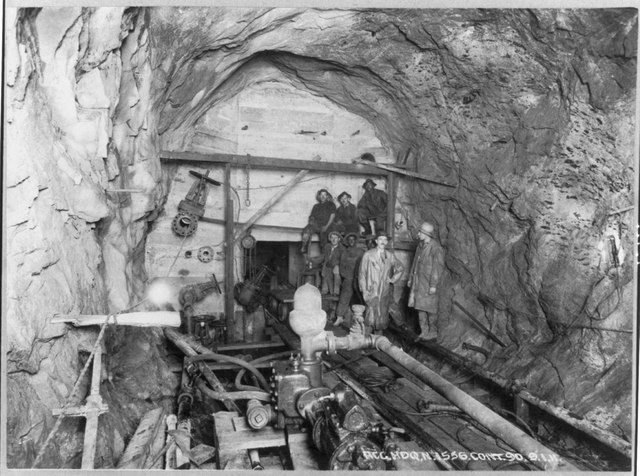 The Catskill Aqueduct, whose construction is shown here, revolutionized the way that New Yorkers accessed their water. (Photo Credit: George Grantham Bain Collection, Public domain, via Wikimedia Commons)