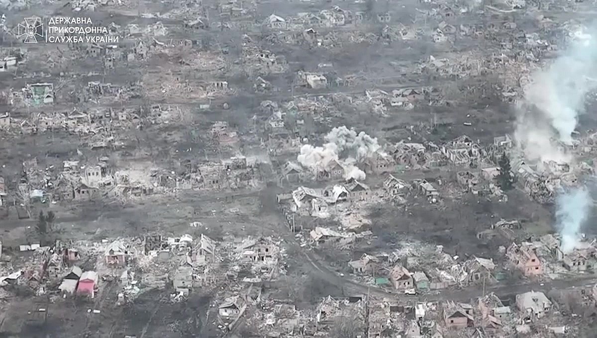 Here is a photograph of the city of Bakhmut, located in the Donetsk region of Ukraine, during the battle over the city. (Photo Credit: Dpsu.gov.ua, CC BY 4.0 , via Wikimedia Commons)