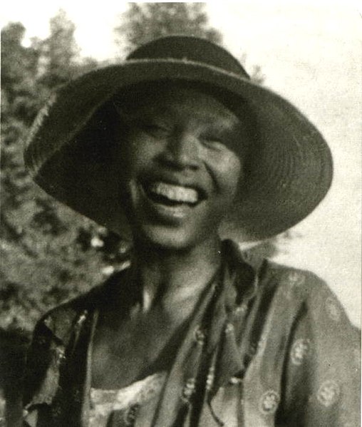 Here is a photo of Zora Neale Hurston taken in 1930. Hurston is considered one of the stars of the Harlem Renaissance. (Photo Credit: https://www.floridamemory.com/items/show/17243, CC0, via Wikimedia Commons)